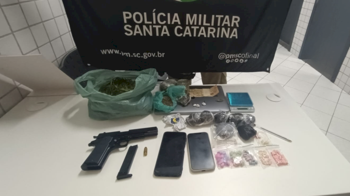 Pai e filho são presos por tráfico de drogas após abordagem da PM em São Bento do Sul