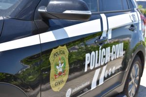 Em São José, Polícia Civil prende professor suspeito por abusar de alunas em escola de Blumenau