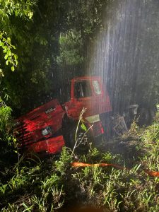 Carreta Tomba na BR-470 em Pouso Redondo
