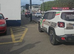 Colisão entre carro e moto deixa um ferido em Presidente Getúlio