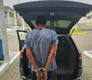 DH de Criciúma cumpre mandado de prisão de homem por tentativa de homicídio
