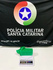 Polícia Militar apreende drogas em operação em Blumenau