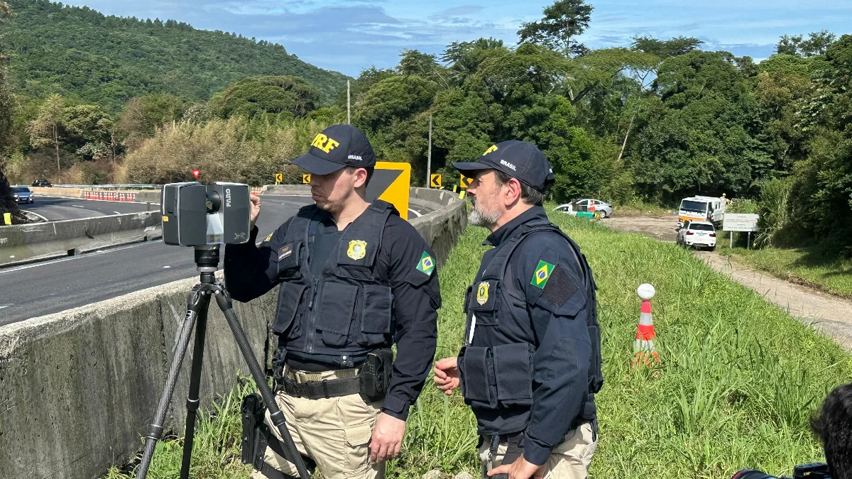 PRF usa scanner 3D e imagens obtidas com drone para reconstituir acidente com explosão no Morro dos Cavalos