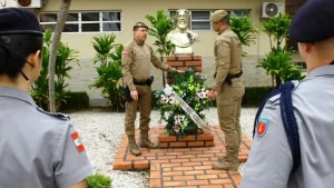 Tiradentes: PMSC presta homenagem ao patrono das polícias militares e civis do Brasil