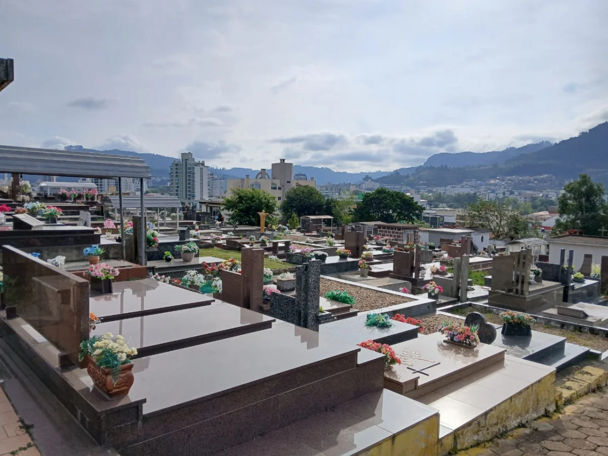 Prefeitura de Rio do Sul convoca familiares para retirada de restos mortais