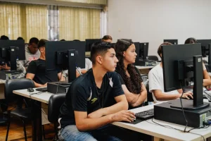 CaTec oferece 4,7 mil novas vagas