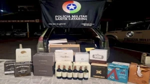Carga ilegal de vinho é apreendida em Porto União