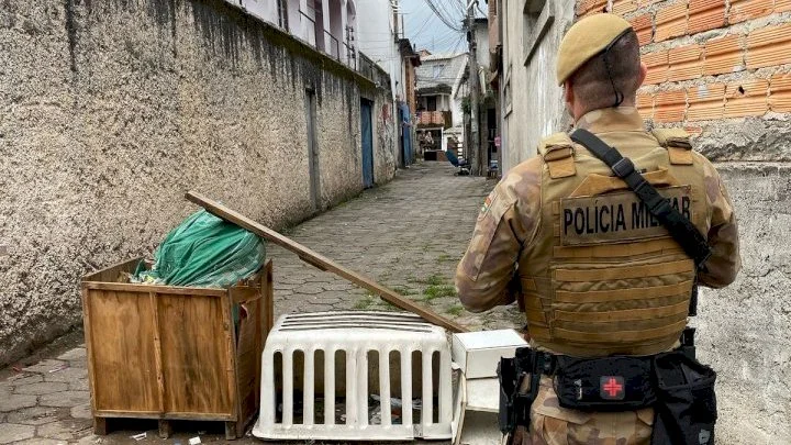 Operação Repressão é realizada no bairro Monte Cristo em Florianópolis