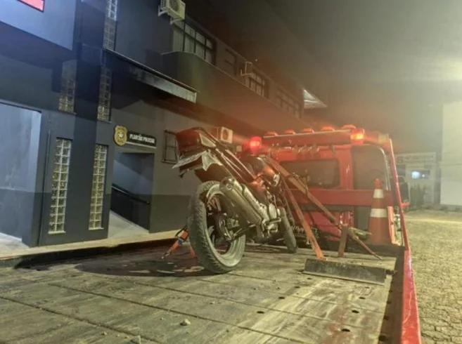 Motociclista é preso em Rio do Sul por receptação e por dirigir embriagado
