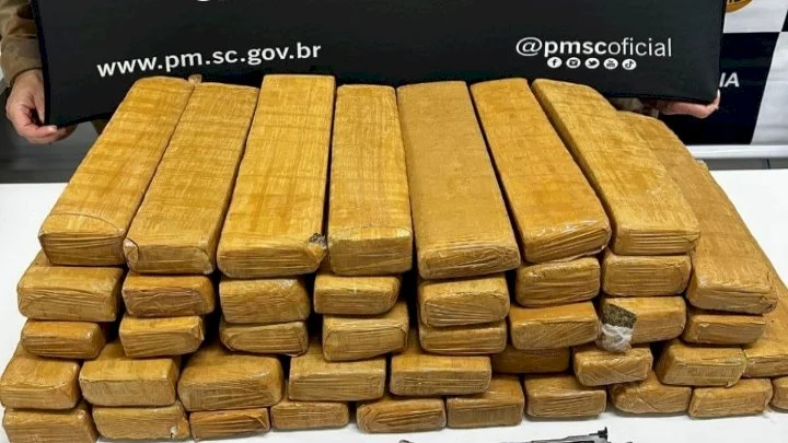 Homem é preso com mais de 40 kg de maconha