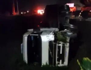 Mulher morre em grave acidente na BR-470, em Rodeio