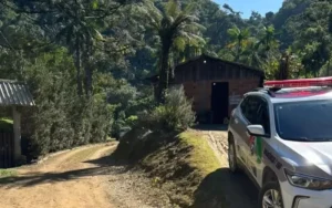 Homem de 41 anos é encontrado morto dentro de carro em Rio dos Cedros