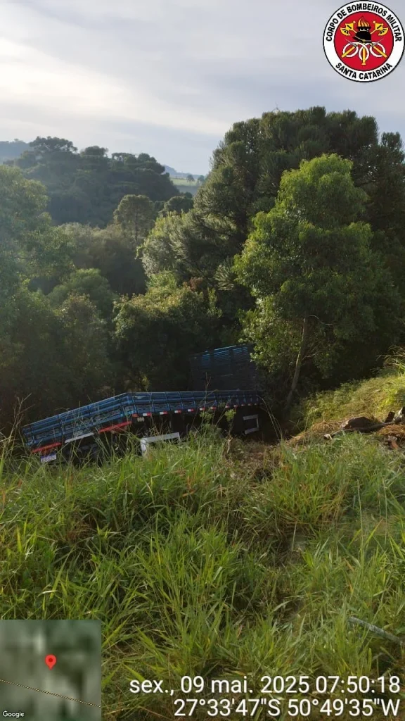 Duas pessoas morrem em colisão frontal na BR-282, em São José do Cerrito