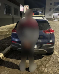 Homem com mandado de prisão por tráfico de drogas é preso em Rio do Sul