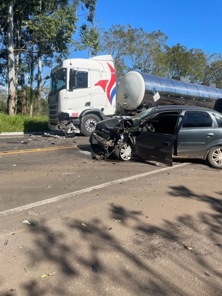 Mulher de 33 anos morre em acidente na SC-480, no Oeste do estado