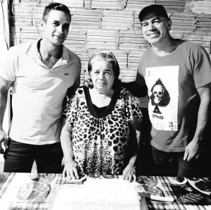 Irmãos morrem no dia do aniversário da mãe em grave acidente na BR-280
