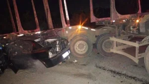 Tragédia na BR-280: colisão entre carro e caminhão deixa cinco mortos em Canoinhas