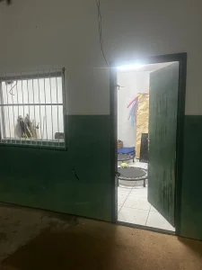 Escola Municipal Tancredo Neves sofre arrombamento e furto de materiais esportivos