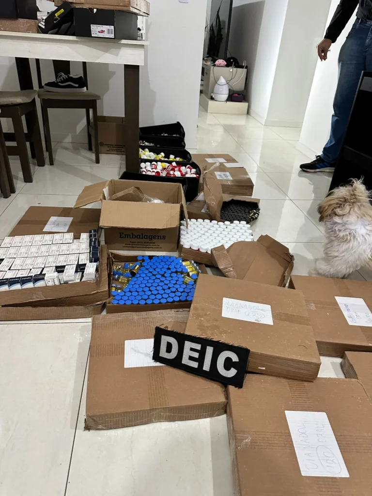 Polícia deflagra operação contra grupo que falsificava medicamentos e anabolizantes em SC