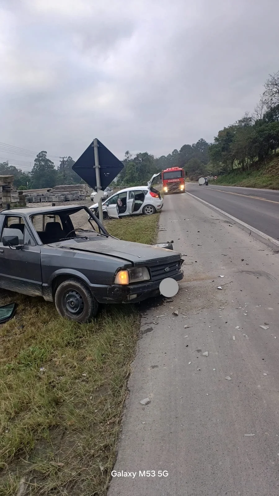 Jovem de 26 anos fica ferida em acidente na BR-470, em Trombudo Central