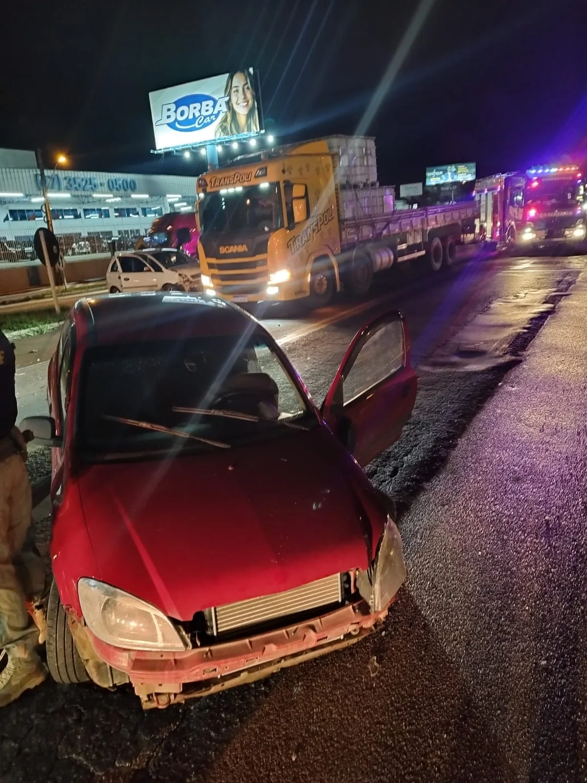 Passageira de veículo fica ferida em acidente na BR-470, em Rio do Sul