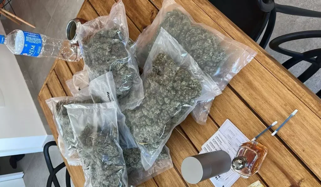 Uruguaio procurado pela Interpol por homicídios é preso com R$ 268 mil em SC