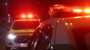 Homem persegue motorista embriagado que tentou fugir após acidente em Timbó