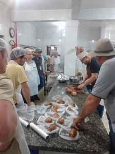 Curso de Processamento de Carnes Maturadas e Defumadas é realizado em Ibirama