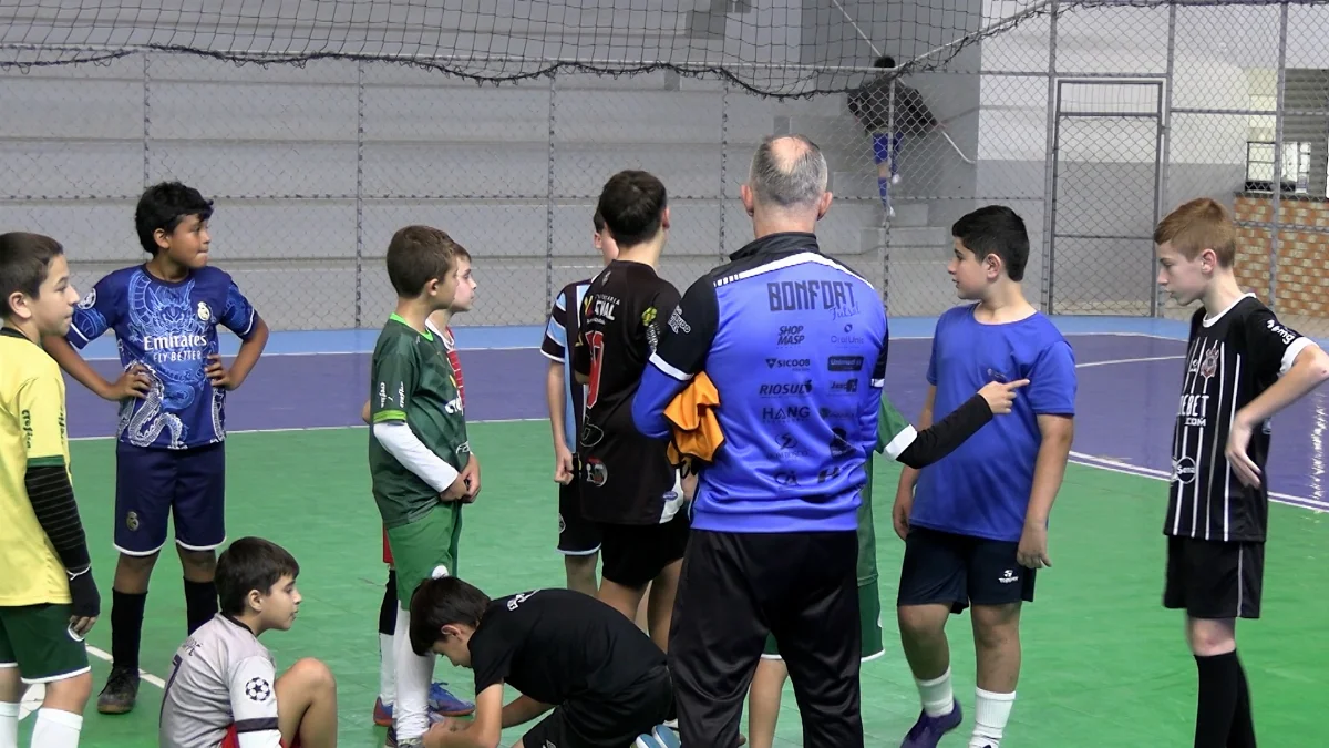 Treinadores falam sobre barulho excessivo em jogos de crianças