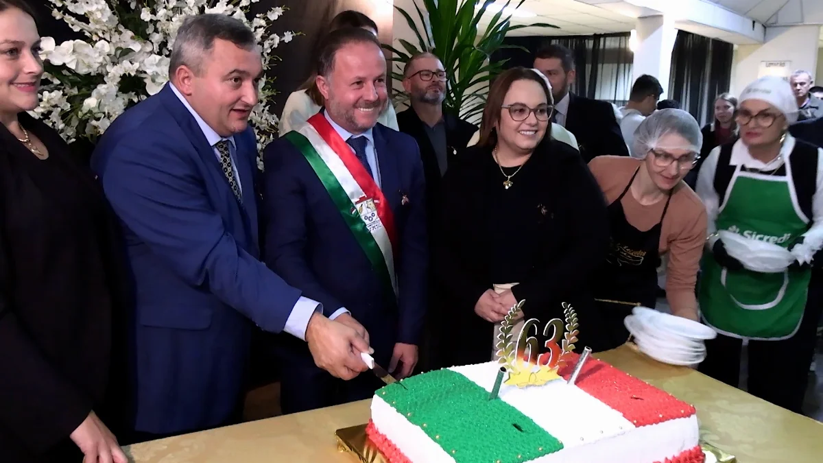 Aniversário de Laurentino. Missa em ação de graças e corte do bolo marcam os 63 anos