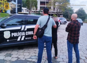 Polícia Civil de Ituporanga prende em Aurora foragido de Lebon Régis