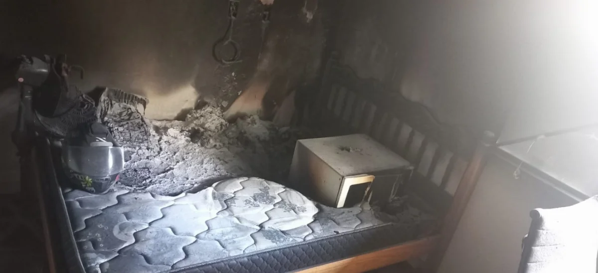 Apartamento sofre danos em princípio de incêndio em Ibirama