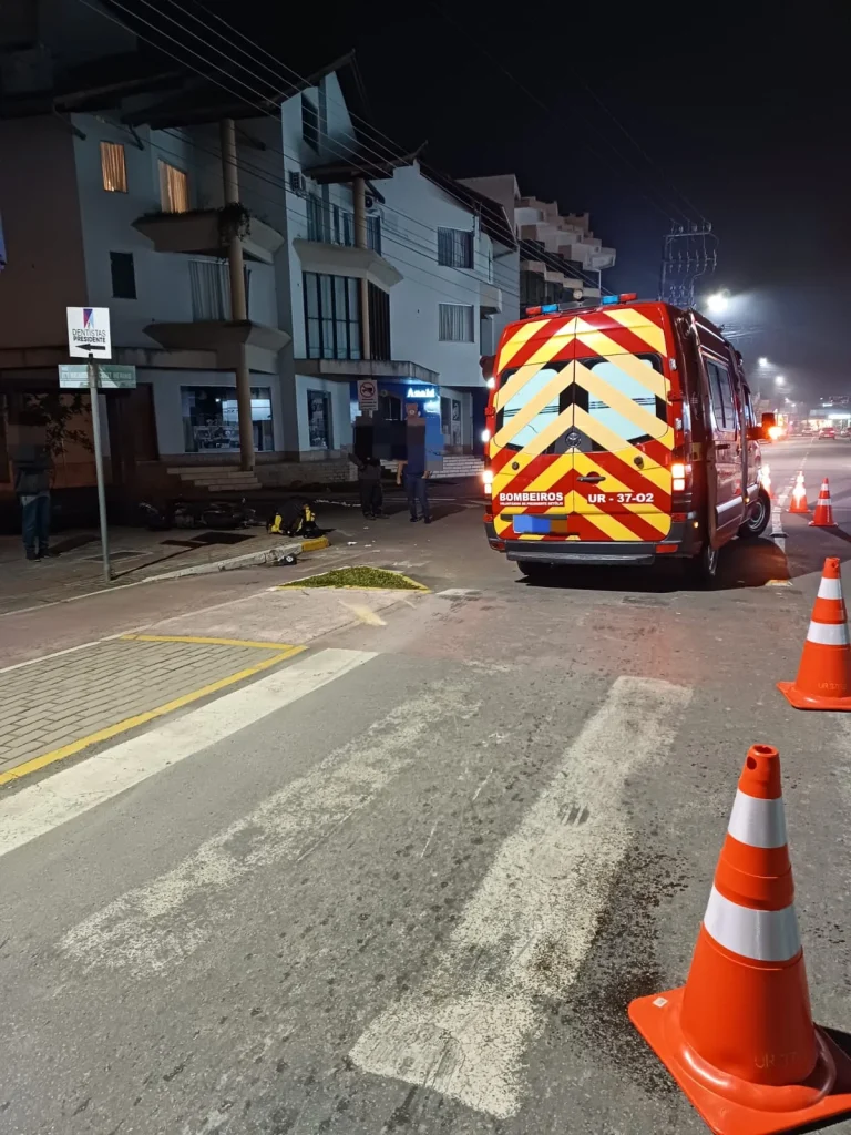 Dois acidentes entre carro e moto mobilizam os Bombeiros Voluntários em Presidente Getúlio