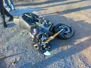 Motociclista e idoso de 73 anos ficam feridos em acidente na SC-350, em Aurora