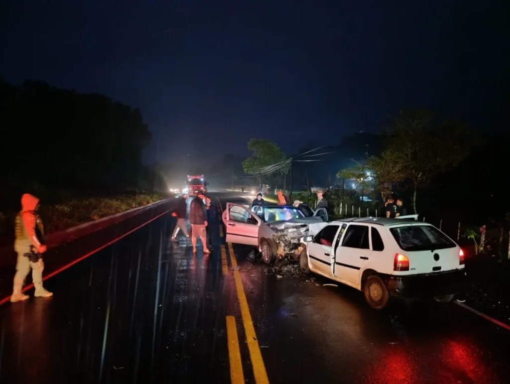 Identificada mulher de 41 anos que morreu em acidente na SC-283; marido e filhos ficaram feridos