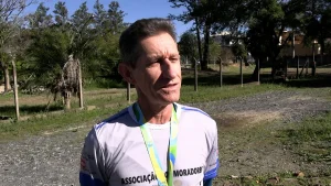 O vovô tá on! Almir da Luz vence prova com jovens aos 66 anos