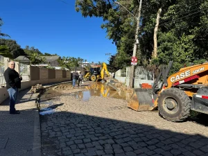 Interdição de trecho da rua Botânico Kuhlman