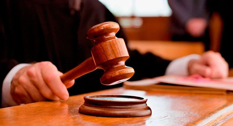 Homem é condenado a 28 anos de prisão por estupros de sobrinha de 11 anos em SC