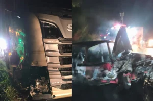 Motorista fica ferido após carro pegar fogo em acidente na BR-470, em Indaial