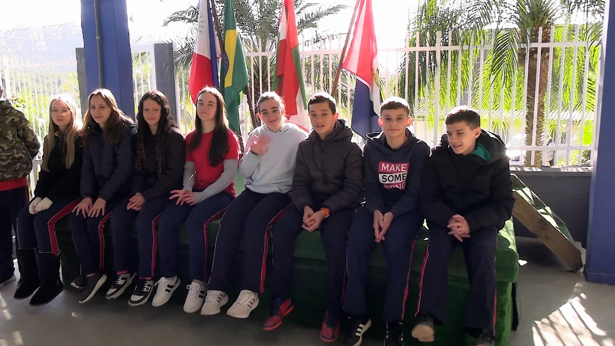 Escola Adolfo Hedel conquista 39 medalhas na OBA