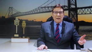 A medicina e a reforma mental são os temas do comentário