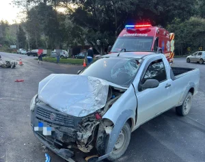 Motociclista fica gravemente ferido e é socorrido com helicóptero após acidente em Dona Emma