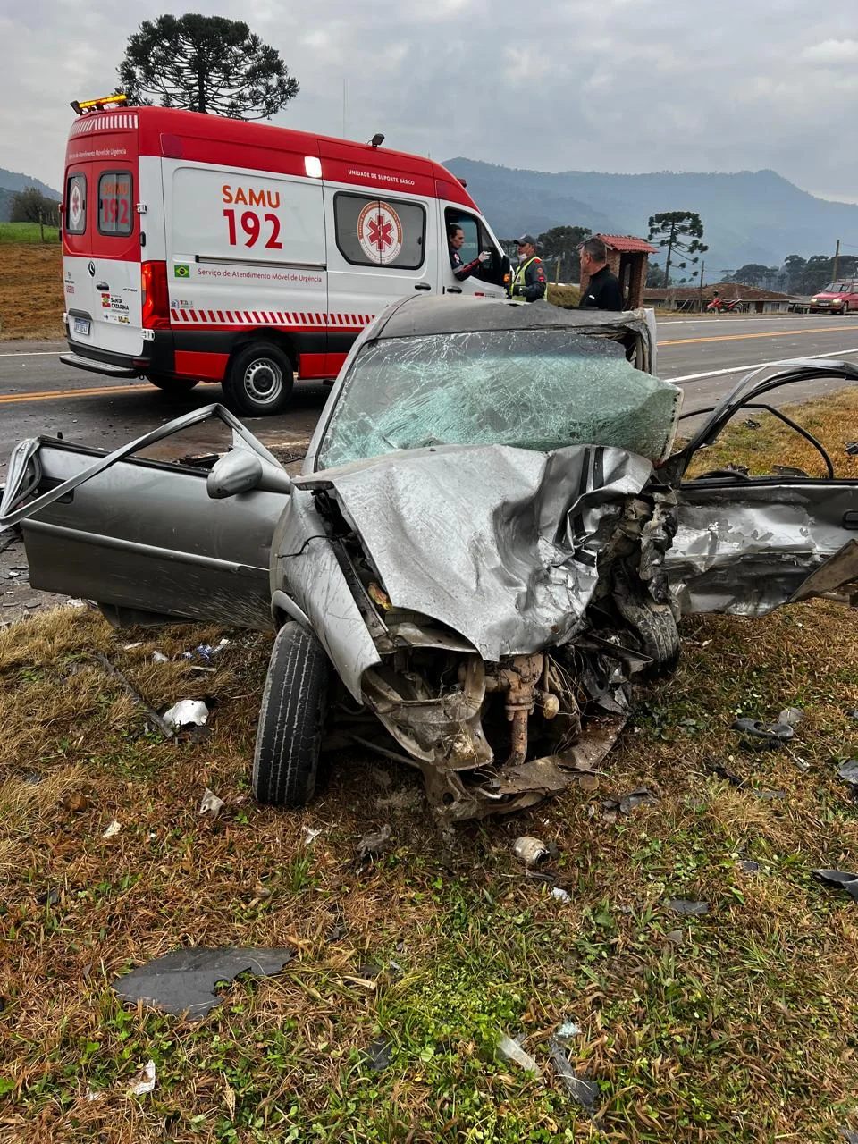 Três pessoas morrem em grave acidente na SC-370, na Serra catarinense