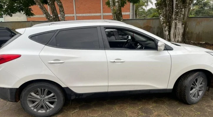 Quadrilha suspeita de aplicar golpe em Curitiba é presa na BR-470, em Apiúna