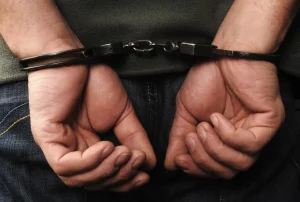 Funcionário é preso após furtar cerca de R$ 1,5 mil do estabelecimento em que trabalhava