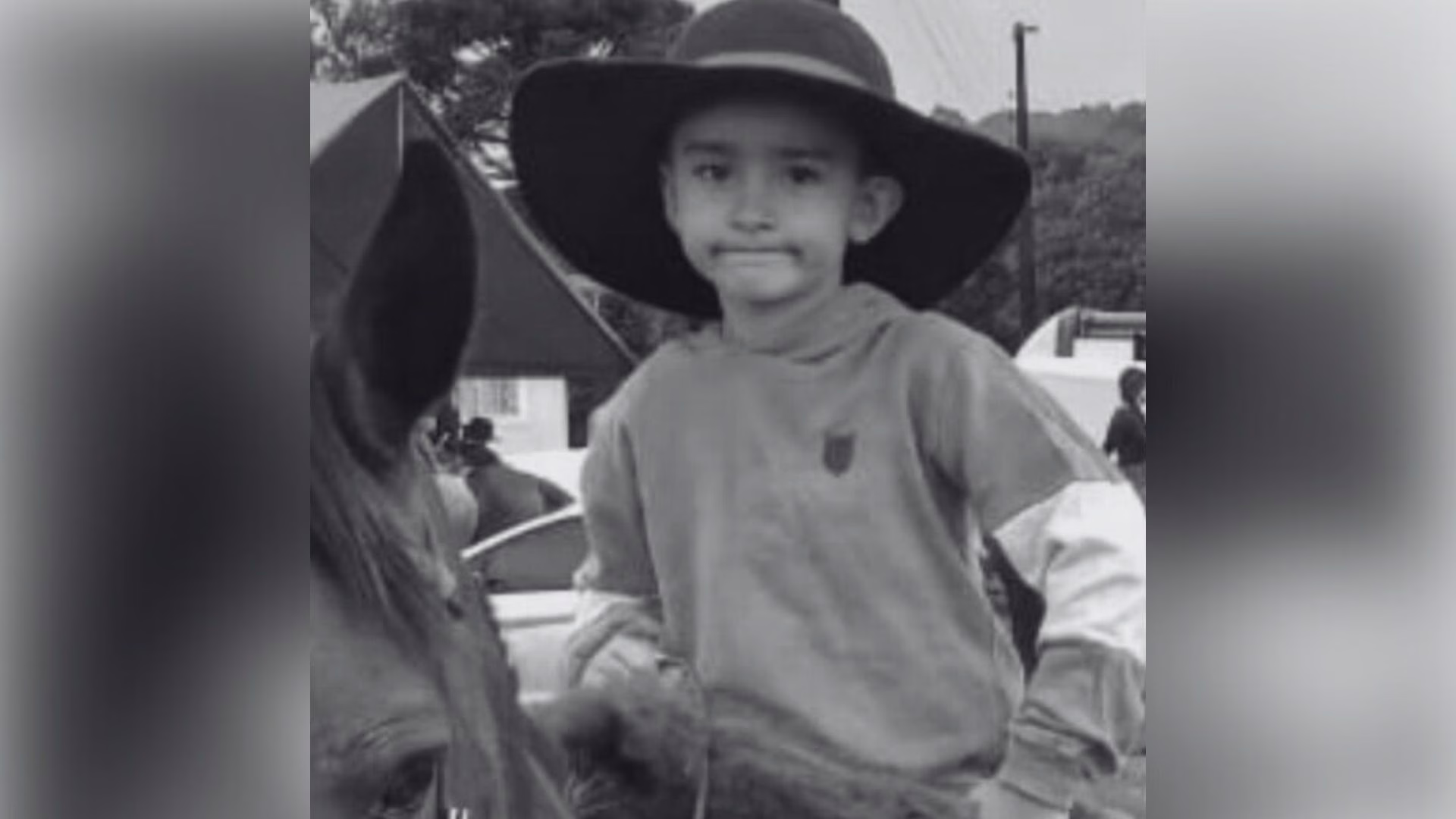 Menino de 6 anos morre após ser atropelado por trator em SC