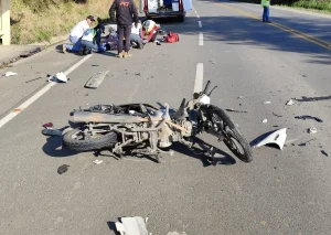 Motociclista fica gravemente ferido em acidente na SC-112, em Rio Negrinho