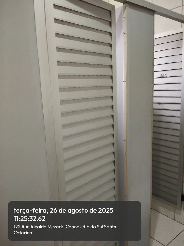 Criminosos Furtam Portas De Alumínio Em Banheiros Do Mercado Público De Rio Do Sul (1)