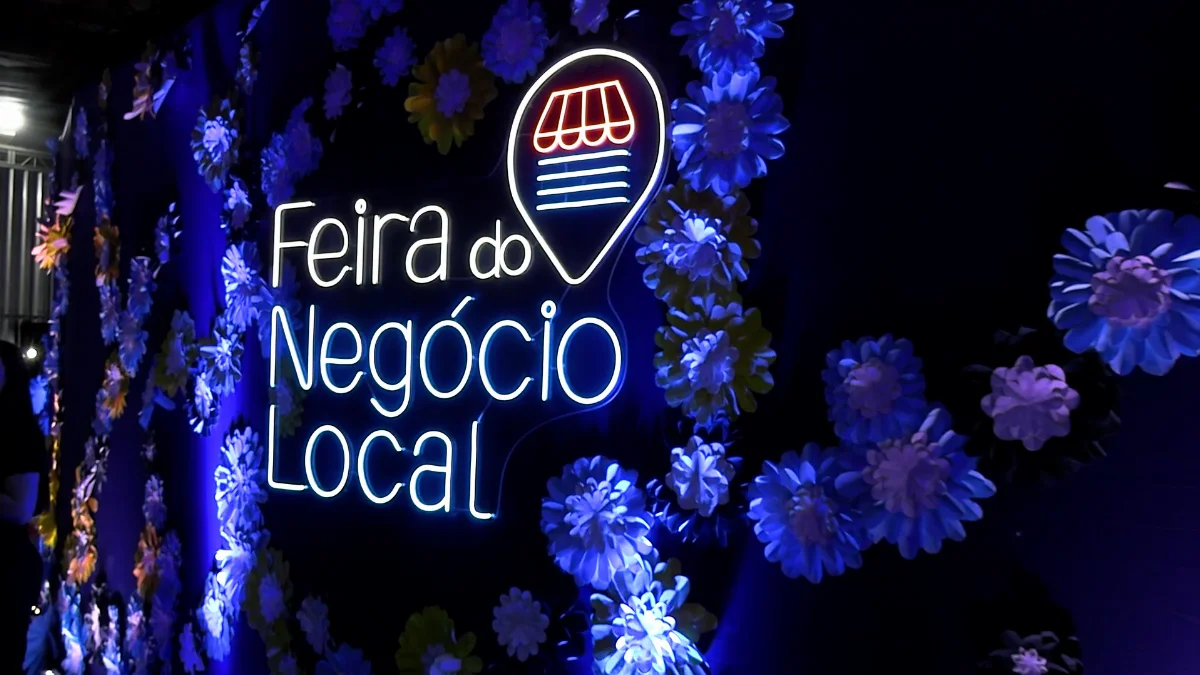 Sequência 01.00 03 32 22.quadro022