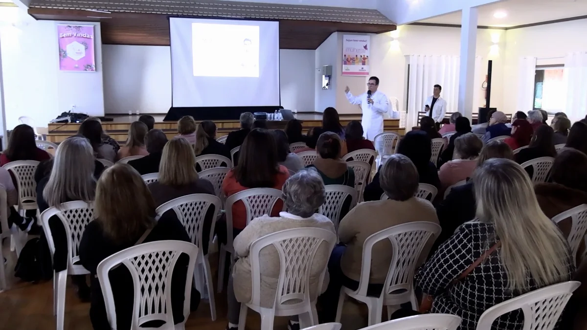 Sequência 01.00 03 35 11.quadro005
